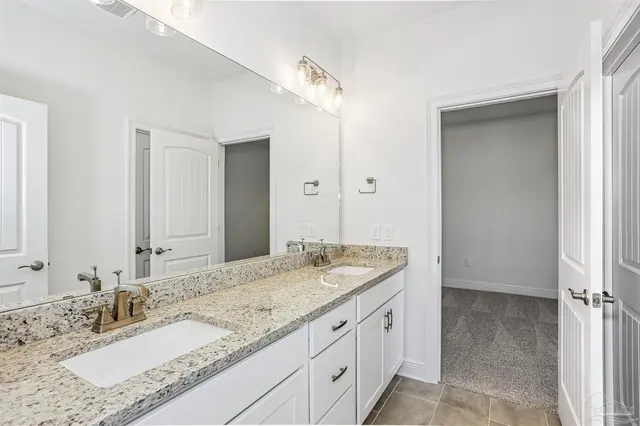 4016 Watergate Dr property photo