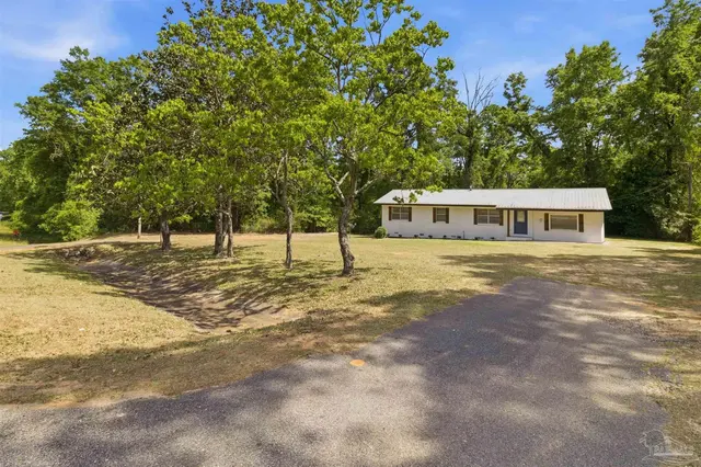 10501 Hwy 97 A, Mcdavid FL 32568 exterior