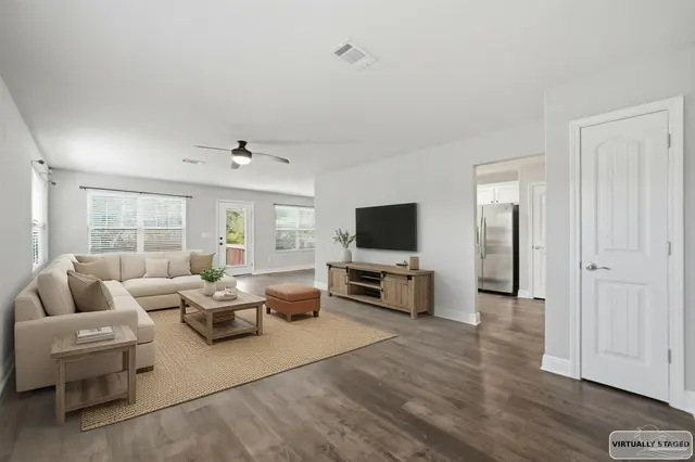 1885 Natures Way, Gulf Breeze FL 32563 exterior