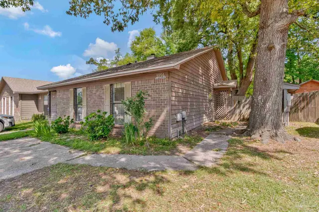2394 Shoal Creek Dr property photo