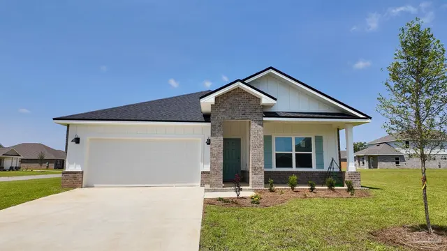 4958 Gaineswood Dr, Milton FL 32583 exterior