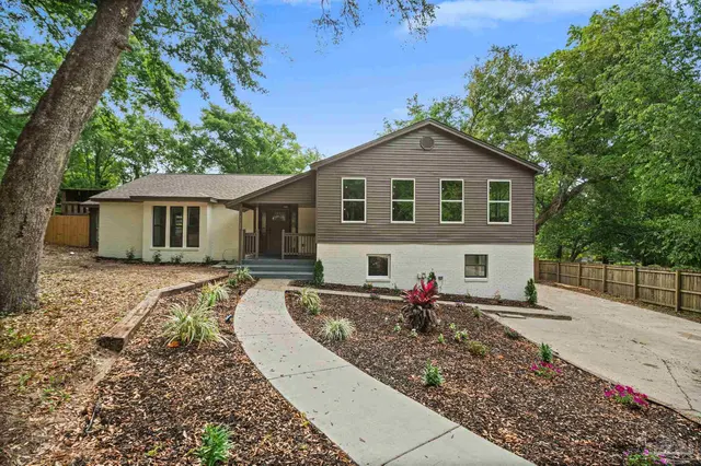 5720 Avenida Robledal, Pensacola FL 32504 exterior