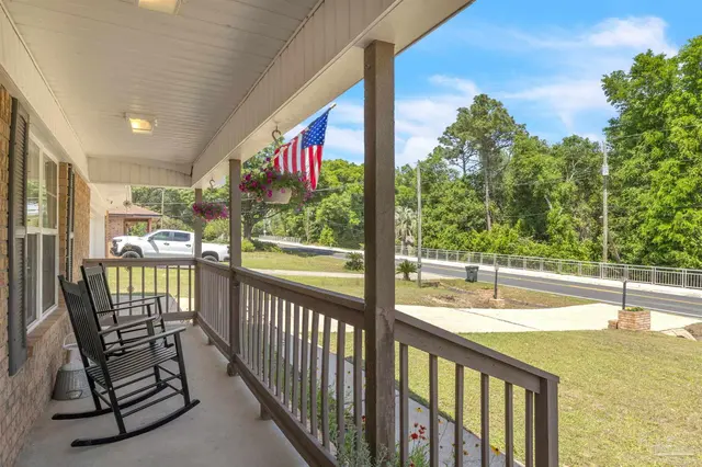 7093 Wymart Rd, Pensacola FL 32526 exterior