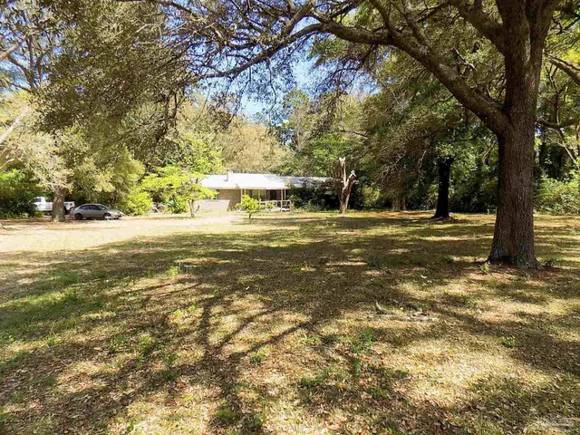 5774 Northrop Rd, Milton FL 32570 exterior