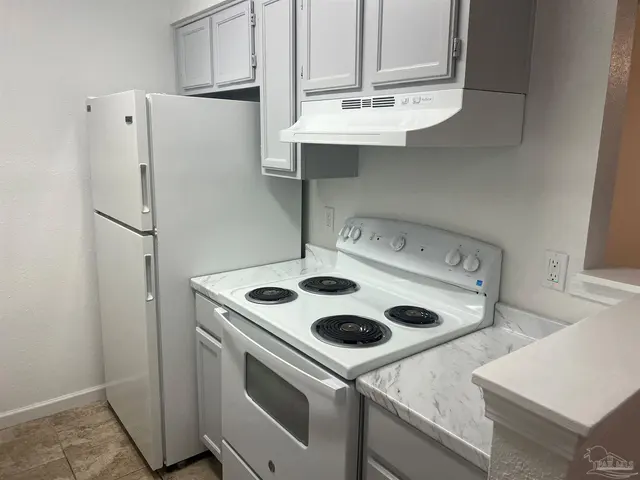 2300 Michigan Ave # 12 property photo