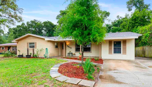 5906 Walton St, Pensacola FL 32503 exterior