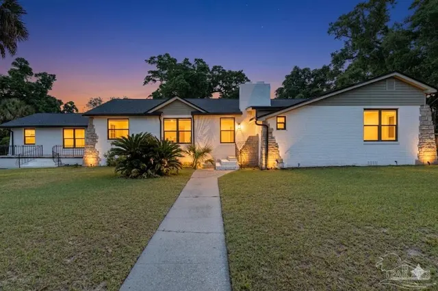 1301 W Lee St, Pensacola FL 32501 exterior
