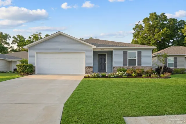 6517 June Bug Dr, Milton FL 32583 exterior