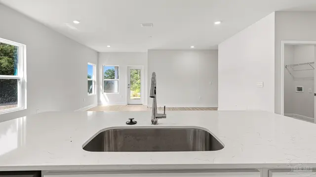 8079 Fox Hunt Dr property photo