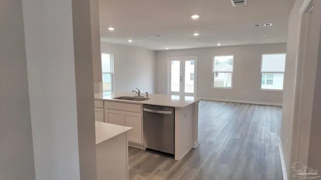 8091 Fox Hunt Dr property photo