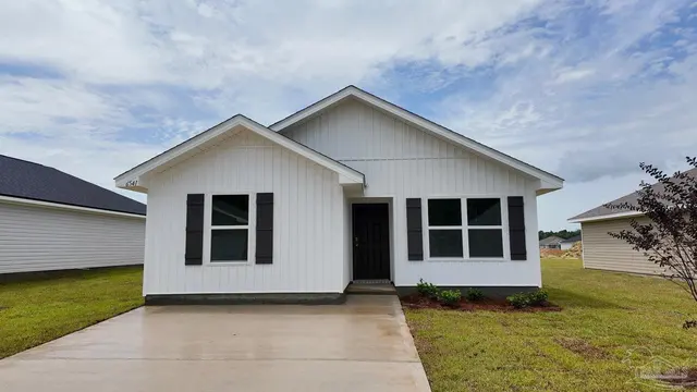 6541 Firefly Dr, Milton FL 32583 exterior