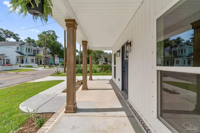 713 F St property photo