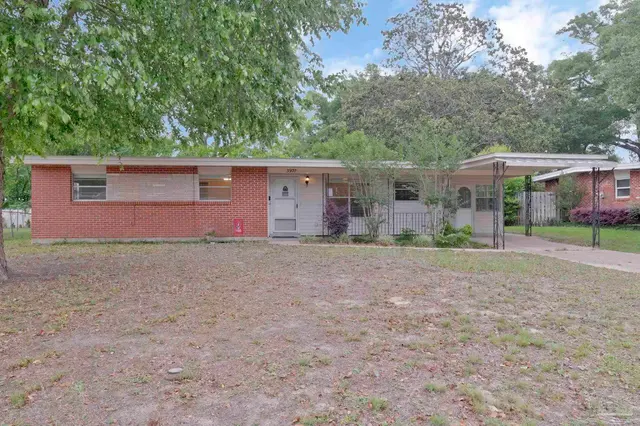 3900 San Gabriel Dr, Pensacola FL 32504 exterior