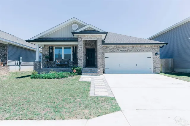 5689 Guinevere Ln, Milton FL 32583 exterior