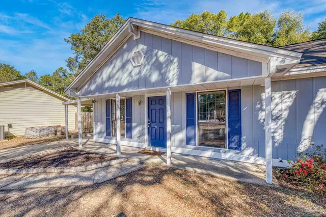 3936 Elmcrest Dr, Pensacola FL 32504 exterior