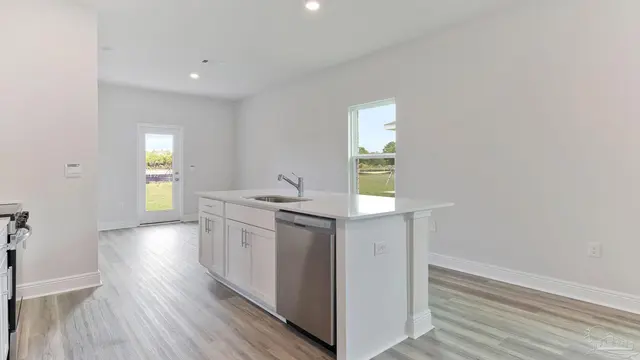 2127 Aqua St property photo