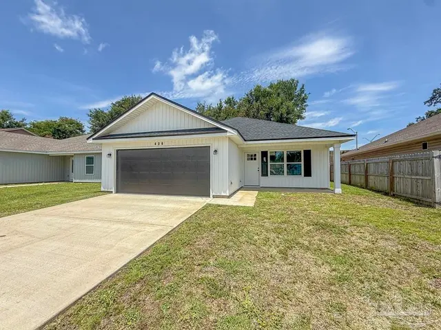 436 Hilburn Ln, Pensacola FL 32504 exterior
