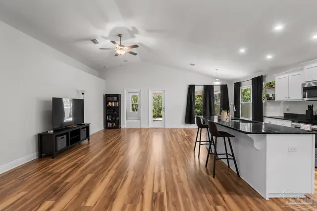6712 Anchors Aweigh Ln property photo