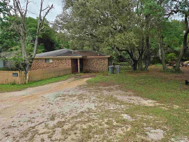 5802 Winifred Ave, Pensacola FL 32507 exterior