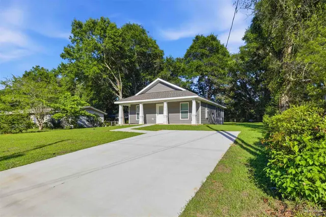 1014 Webster Dr property photo