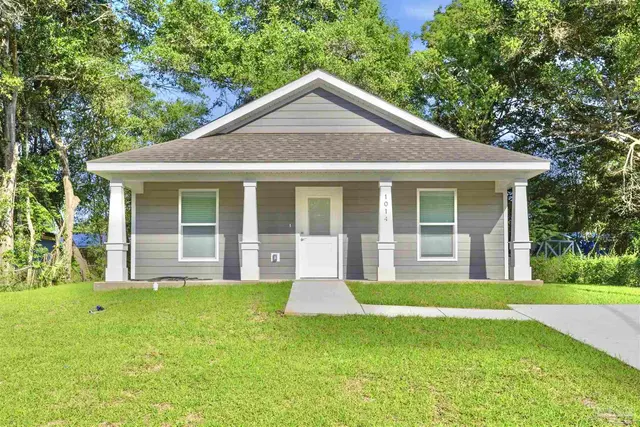 1014 Webster Dr, Pensacola FL 32505 exterior
