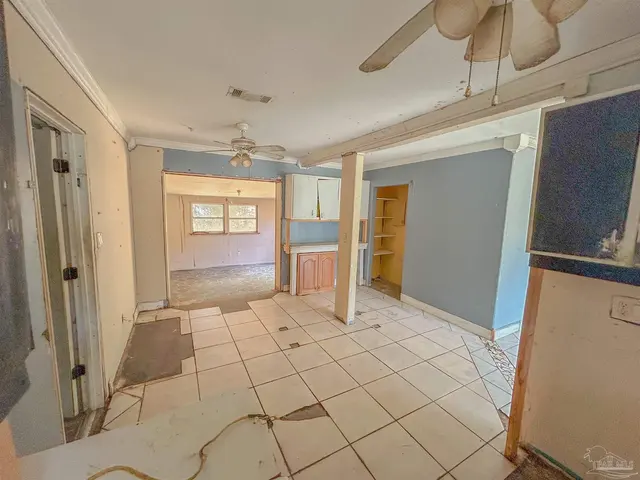 924 Cranbrook Ave property photo