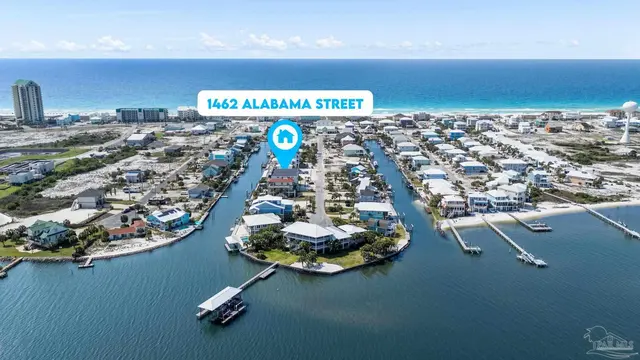1462 Alabama St, Navarre Beach FL 32566 exterior
