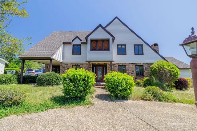 8848 Scenic Hills Dr, Pensacola FL 32514 exterior