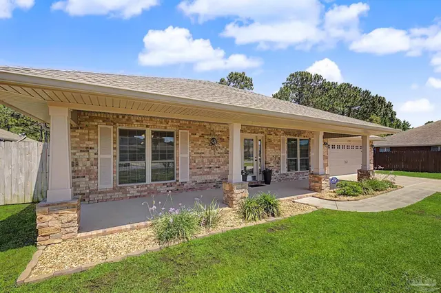 1792 Twin Pine Blvd property photo