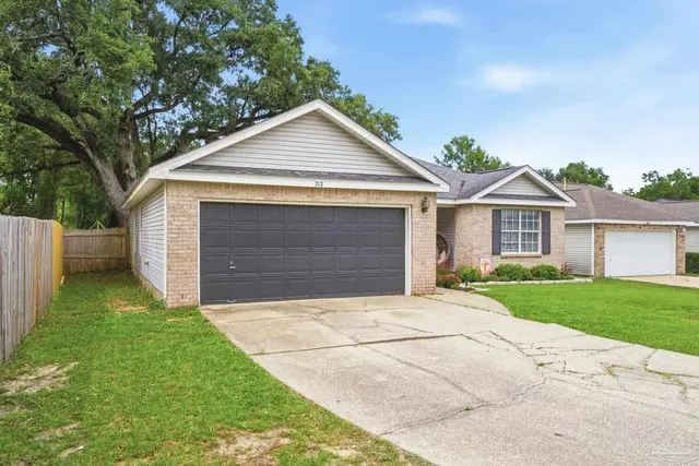 712 Thornwood Pl property photo