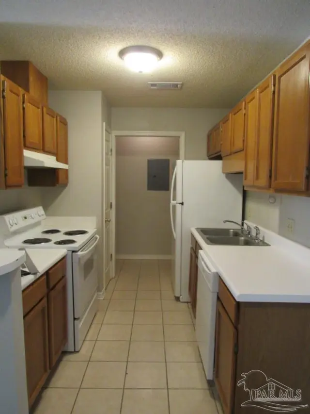 2303 Michigan Ave # H-7 property photo