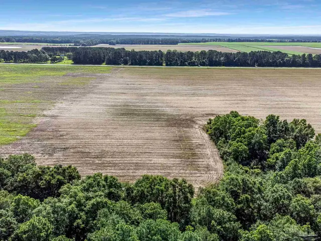Lot 4 Hwy 97 property photo