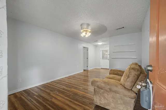 6520 Skyline Dr property photo