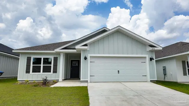 5852 Tripletail Dr, Milton FL 32583 exterior