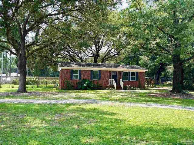 5837 Berryhilll Rd, Milton FL 32570 exterior