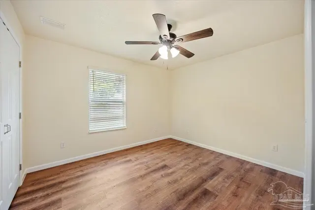 715 Edwards St property photo