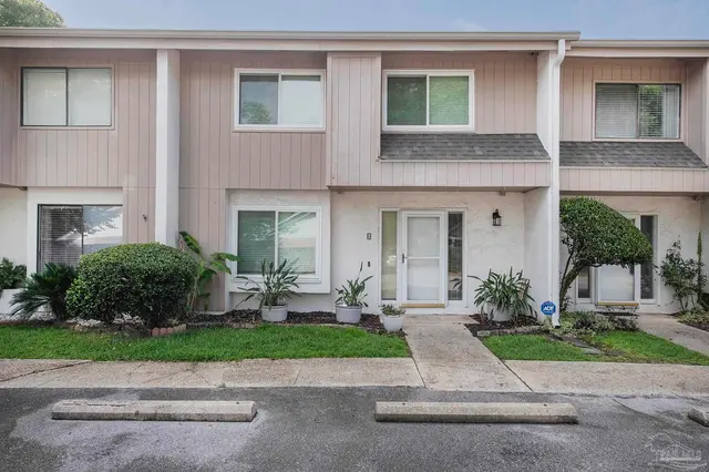 3400 Wimbledon Dr # 6, Pensacola FL 32504 exterior