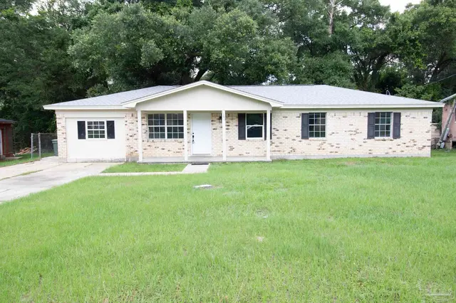1545 Kyle Dr, Pensacola FL 32505 exterior