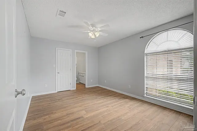 6323 Summer Lakes Ln property photo