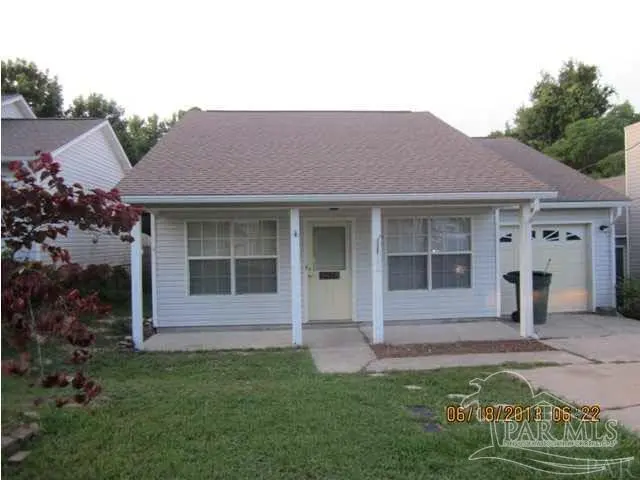 3428 Riverside Dr, Pensacola FL 32514 exterior