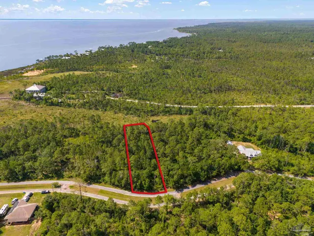 6625 Tidal Bay Drive, Milton FL 32583 exterior
