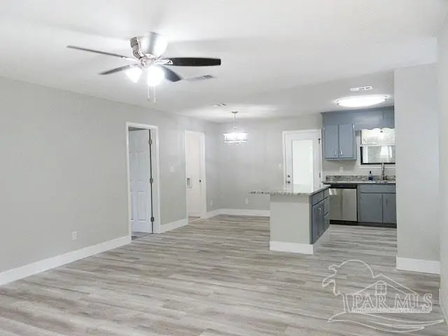 5143 Oakleaf Dr property photo