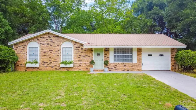 4272 W Avenida De Golf, Pace FL 32571 exterior