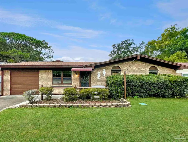 2995 Newton Dr, Pensacola FL 32503 exterior