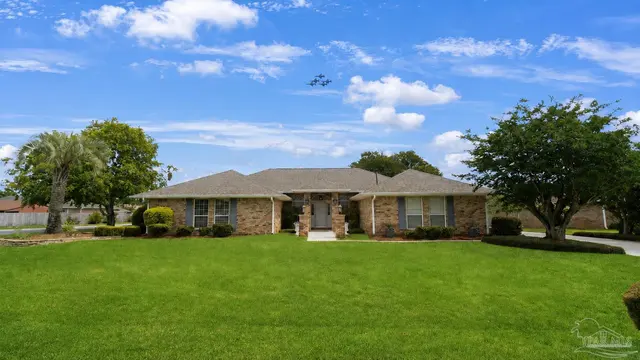 6021 Firefly Dr, Pensacola FL 32507 exterior