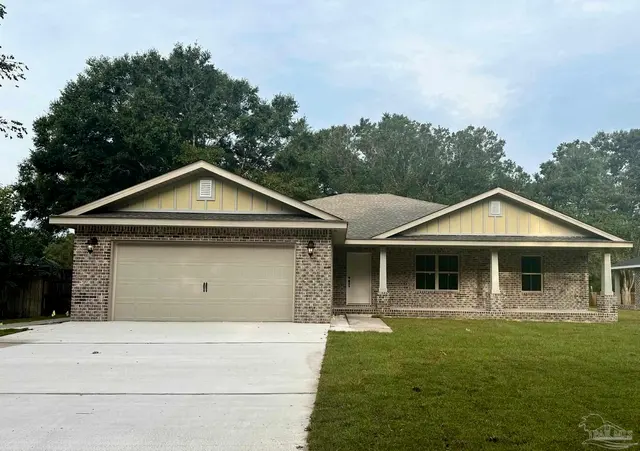 5721 Lofty Pines Dr, Milton FL 32570 exterior