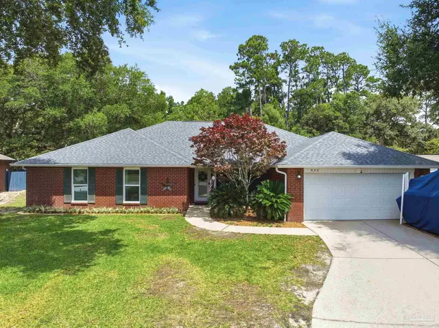 952 Lake Aire Dr, Pensacola FL 32506 exterior
