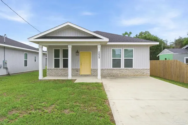 5429 Statler Ave, Pensacola FL 32507 exterior