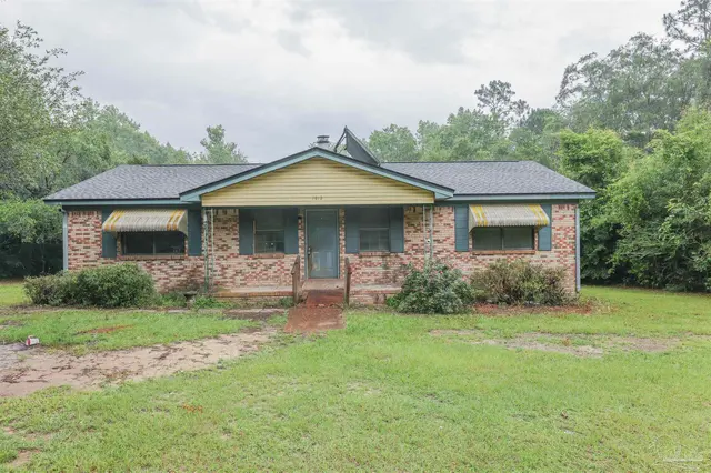 1512 Old Bridge Rd, Cantonment FL 32533 exterior