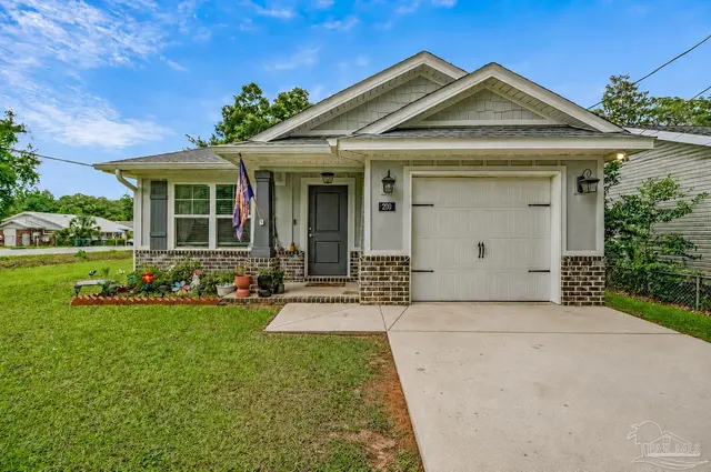 200 S 2nd St, Pensacola FL 32507 exterior